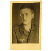 Soldat allemand de la DCA de la fin de la guerre. Photo datée de 1944